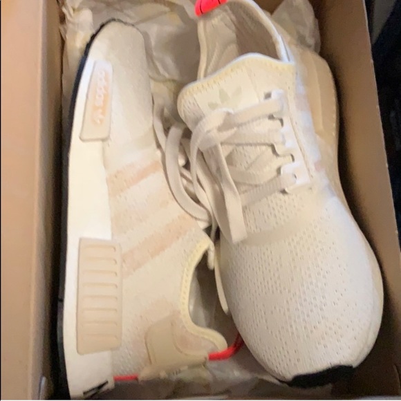 New sz 8 8.5 peachy Boost NMD label sz 8 - Picture 2 of 6